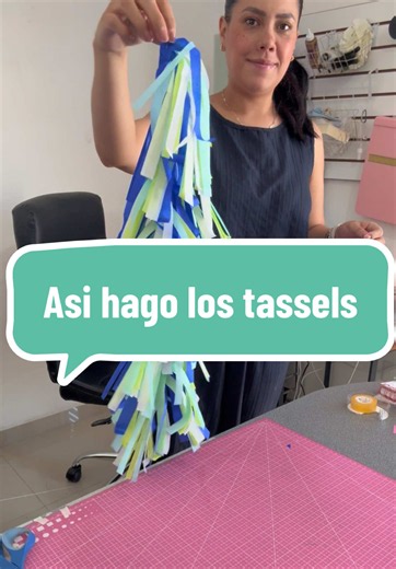 Cómo hacer tassels de papel para cabezones de graduación