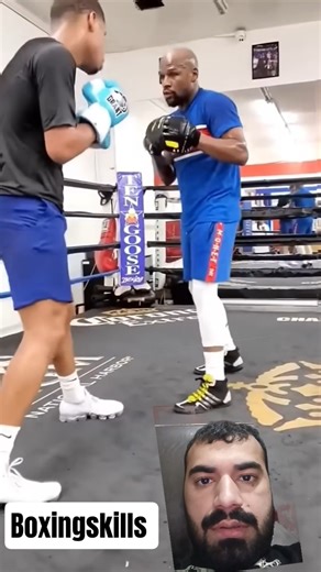 Mayweather teaching boxing technique and strategies