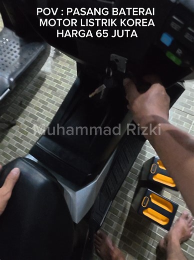 Pasang Baterai Motor Listrik Harga 65 Juta