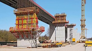 33 reactions · 13 shares | The flexible VARIO GT 24 Girder Wall Formwork can be adapted to suit all geometries and requirements. Also high-grade architectural concrete surfaces can be realized. | PERI | Facebook