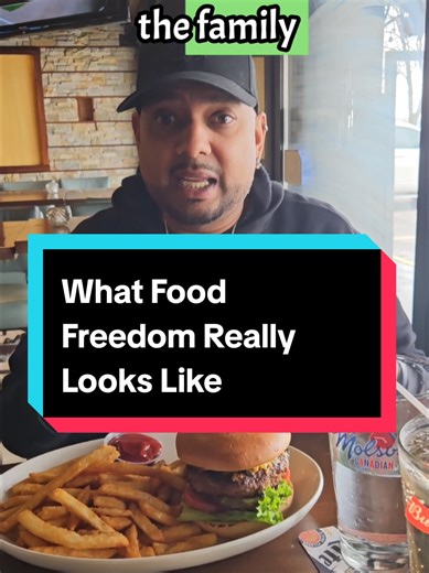 Food freedom isn’t about being perfect… it’s about being prepared. Yes, I enjoy restaurant food too. The difference? I support my metabolism before the sugar hits my bloodstream. That’s why I use my Fiber Matrix — a blend of soluble & insoluble fibers that helps slow sugar absorption so I can enjoy life without the blood sugar rollercoaster. You don’t have to give up the foods you love… you just need the right strategy. Comment “FIBER” if you want to know how I use it when eating out. #bloodsuga