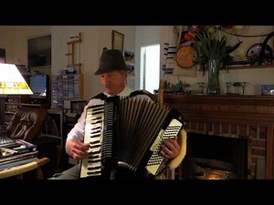 Hava Nagila - Folk Dance on Vintage Hohner Accordion