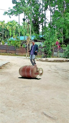 Tutorial fall down silender refle #youtube #funny #treecutting #youtubeshorts #comedy #treeremoval