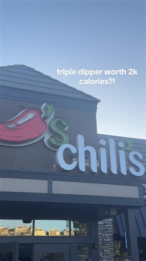 Chili’s - NRR: 6.8 Where all the local baseball dads & suburban families gather for the triple dipper & chocolate lava cake (couldn’t afford to get the cake without my blood clotting) @Killdozerr_tv #chilisbirthday #food #sandiego #review #tripledipper