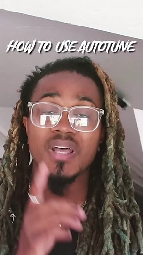 How to use autotune on TikTok to sound like a rapper. #autotune #tutorial #tiktoktips #howto #diy #howtouseautotune￼