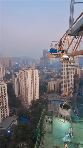 Rajesh Kumar on Instagram: "tower crane operator 🏗️🏗️🏗️#trendingreels #opretar #viralreels #viralvideos #opretarlife🤟❤️🔥"