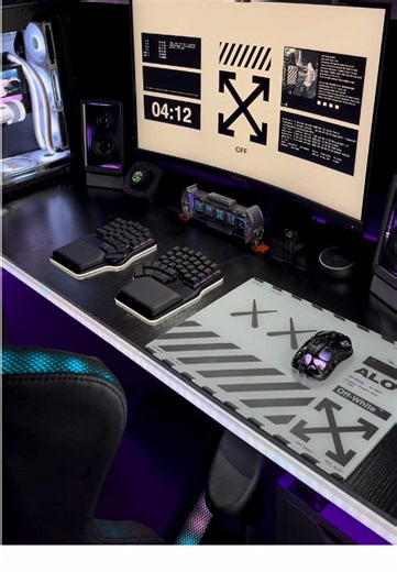 Glass mousepad desk setups really do give the best vibe.The best Control Custom by clustrs❤️‍🔥#glassmousepad #clustrscustomglassspad #setup #clustrs #techtok