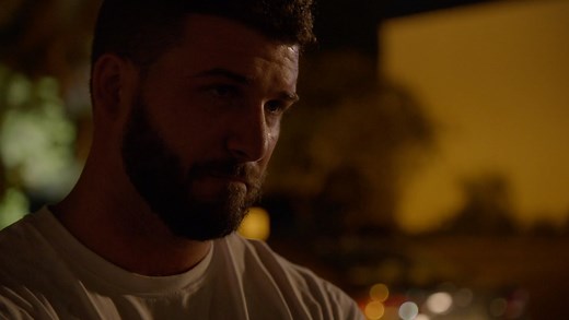 After Kelsey met Jessica, Jared's ex-wife (which was... interesting), she pulled Jared aside to talk about what the girls told him in regards to his struggles with PTSD after serving in the Navy. What happened next was an emotional, raw conversation that the two of them needed to have. | Siesta Key