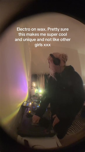 Electro Music Passion: Discover Female DJs