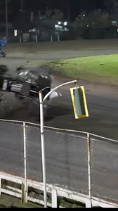 💥 One lap away from a $10,000 payday at Silver Dollar Speedway… and it all came undone in a heartbeat. Ryan Robinson took a wild ride chasing the win. Thankfully, he walked away but this crash would ultimately lead to his retirement after too many concussions. A heartbreaking way to close a chapter for a talented driver. 🏁💔 #fblifestyle | Cali Dirt Videos