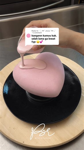 Mirror Glaze Cake Tutorial for Aesthetic Birthdays