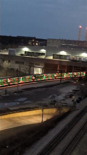 first metra holiday train spotting Christmas 2025