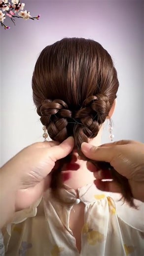 Butterfly Bud Hairstyle Tutorial: Quick & Easy for Any Occasion