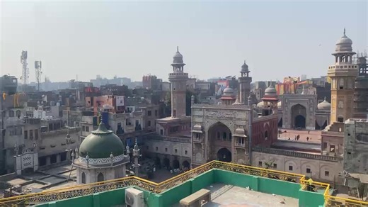 لاہور میں بسنت کا پہلا دن۔ پتنگ باز غائب۔چھتیں ویران ۔کیا ہوا ؟ دیکھئیے براہ راست | UrduPoint.com