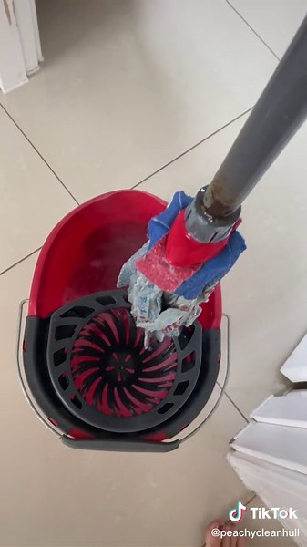 Shiny Floor Cleaning Tips for Sparkling Floors