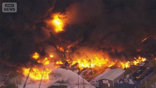 貨物機が墜落し炎上 少なくとも4人死亡11人けが 米ケンタッキー州