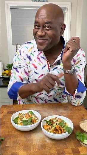 EGG FRIED COUSCOUS WITH CHILLI GINGER PRAWNS 😋🌶️ #ainsleycouscous #ainsleyharriott #recipe