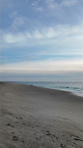 Calming Afternoon at Aliso Beach, California | Soft Waves & Blue Sky Serenity