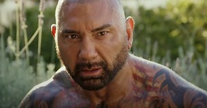 Knives Out 2: Glass Onion Trailer Teases A Murder In Greece