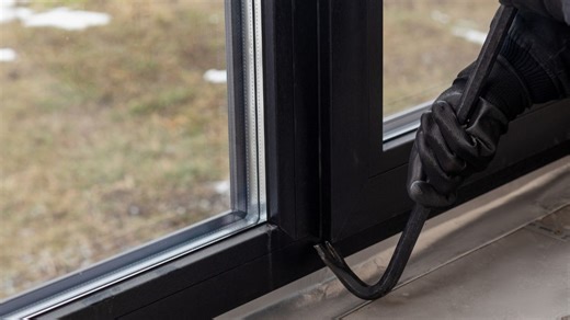 Ces cachettes secrètes ne trompent personne : voici où les cambrioleurs regardent en premier dans votre maison