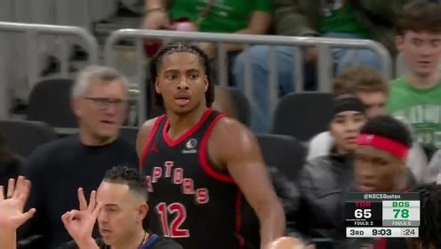 博伊尔斯中路加速撕裂防线 灵巧身姿在空中换手打成2 1