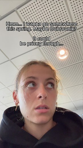 16K views | ☎️ Dubrovnik is calling ☎️ 5 nights from £295 including: ✈️ flights, 4⭐️ hotel & half board. Similar packages cost £100s more 朗 https://l.holidaypirates.com/uguJI #travelmemes #dubrovnik #dubrovnikcroatia #visitdubrovnik #citybreak #citybreaks #cheaptravel | Holidaypirates.com | Facebook