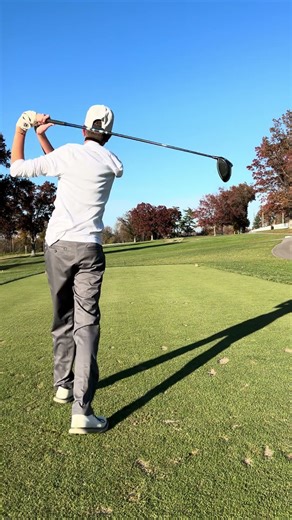 Hole 1 at Coldstream County Club - Drive draw back to the right side of the fairway