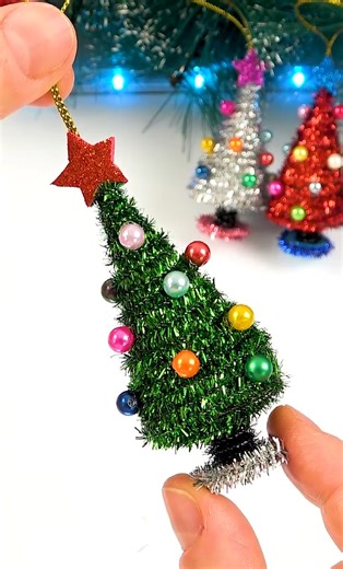 5.3M views · 54K reactions | DIY mini Christmas Tree (pipe cleaners) #fblifestyle | DIY by Pipe-Cleaner-Crafts B | Facebook