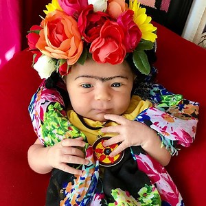 94K views · 190 reactions | Watch this adorable little girl dress up as some of history’s most influential women  Check out more trending stories on ITK: https://bit.ly/39pSMAR | In The Know | Facebook