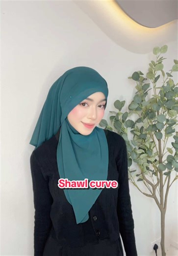 Fitrah pakai shawl curve code emerald green 💚 #haydascarf #TakPernahTakCantik#fyp #shawlcurve #HaydaScarf
