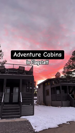 Escape to the snowy mountains at Village Camp ⛰️⛺ Located 20 minutes from Flagstaff and 25 minutes from Williams, these adventure cabins are perfectly placed for your next northern AZ winter getaway 🌲 ❄️. The cabins are beautifully furnished and some are even pet-friendly 🐶. You can also use your RV in one of the many sites to choose from. Enjoy resort amenities like an onsite pool 🏊 (closed for the winter) and hot tub, a cozy clubhouse and bistro to sit by the fire and enjoy cocktails and de
