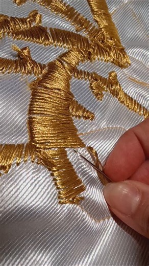 This is how I make the knot for the back! #eldenring #tutorial #howitsdone #howto #handembroidery | MissTaurus Cosplay
