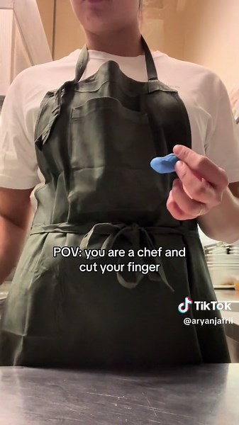 Innovative Self-Adhesive Bandage for Chefs | Keep Your Cuts Covered