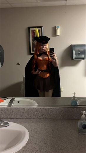 first time dressing pretty for halloween instead of a horror character 😭 #fyp #trending #halloween #meangirls #abcxyz