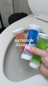 These bathroom cleaning hacks actually work #bathroom #cleaninghacks #cleaningmotivation #homehacks