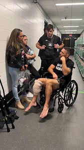 Chris Weidman embraced his family after his loss at #UFC292 | ESPN MMA