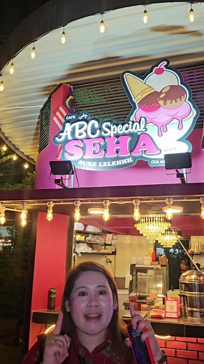 susah laa macam ni nak buat video😭 bila budak intern shoot #fypシ #foodie #fypシ゚viral #sehayahayaofficial #abcspecialseha #jjcm #makan