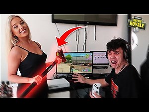 GIRLFRIEND DESTROYED MY XBOX ONE WHILE PLAYING FORTNITE *PRANK*