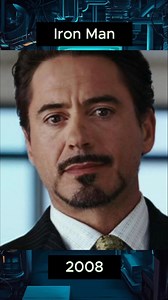 126K views · 5.2K reactions |  "La révélation qui a tout changé." Dans Iron Man (2008), Robert Downey Jr. incarne un Tony Stark fidèle à lui-même : imprévisible et charismatique. Lors d’une conférence de presse, au lieu de suivre le discours préparé, il lâche la bombe : "Je suis Iron Man."  Un moment culte qui a marqué le début du MCU et redéfini les super-héros au cinéma. | Marvel-World.com | Facebook