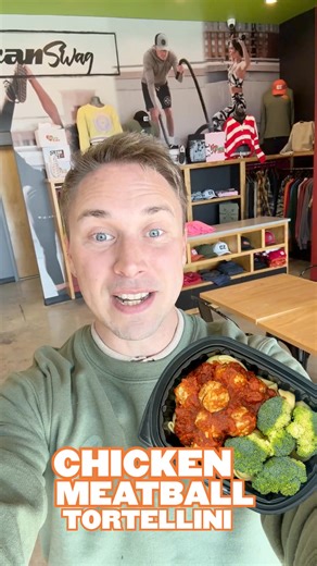 Clean Eatz is definitely a life saver around the holidays! 🎄💪 Place your meal plan order before midnight MONDAY and make the week a whole lot easier! Pick up in-store Sunday through Tuesday — stress-free, healthy, and delicious! Order here 👉 www.cleaneatz.com/mealplan #CleanEatzAltoona #AltoonaPA #MealPlan #HealthyMeals #HolidayHustle #EasyDinners #LowCarb #HighProtein #GlutenFree #EatClean #SupportLocal #GrabAndGo #MealPrepMadeEasy | Clean Eatz Altoona PA