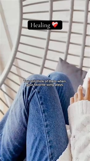  The Divorce Aftermath — Healing When It Still Hurts Divorce...