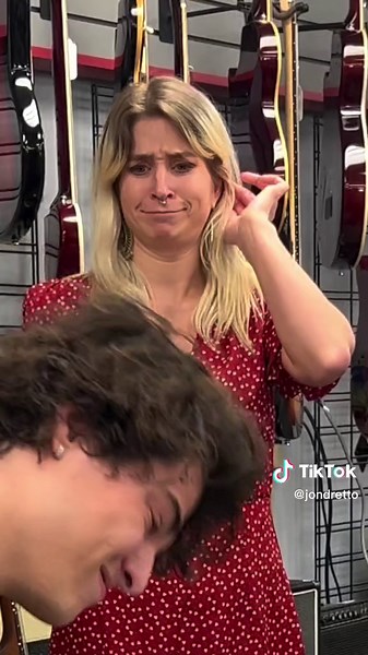 Pretending to learn my FIRST INSTRUMENT🤫😂 #guitartok #public #prank #guitar #funny