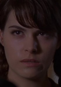 La Femme Nikita S04:E17 - Sleeping With the Enemy