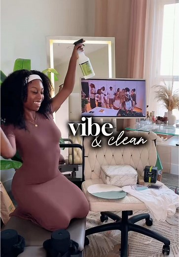 Vibe & Clean: Discover Apartment Life Music Mixes