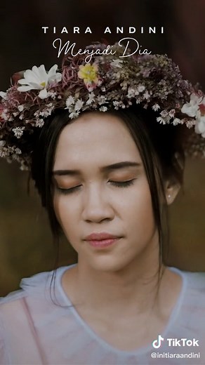 Debut Album Tiara Andini: Menjadi Dia di TikToktainment