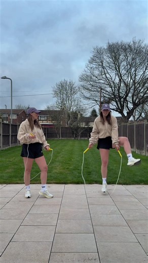 Wanna Macarena 💃🏻 #jumprope #macarena #fyp