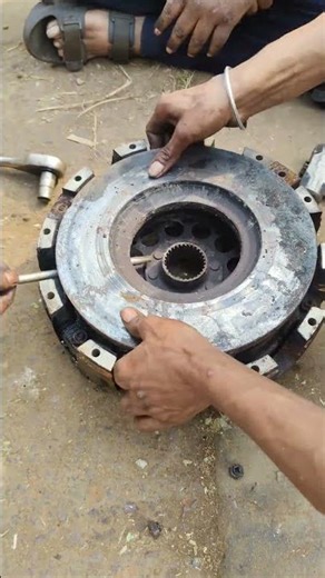 farmtrac tractor dual clutch replacement 🚜,💯#shorts #mechanic #shortvideo