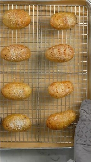 Potatoes 101: 5 types and ways to enjoy them 🥔👨‍🍳 \n\n#howto #potatoes #cooking