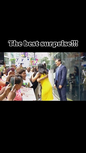 Samantha Chatman on Instagram: "The best surprise!!!! You all made me feel so special this weekend. WOW! Thank you to my family, friends and @abc7chicago team for welcoming me back with open arms. I feel so grateful and BLESSED 💙 Chicago, thank you for the LOVE! #SamOnYourSide"