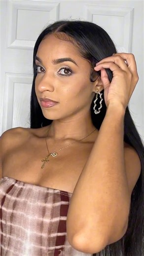 Quick Weave w. Leave Out Hair Tutorial 🖤￼